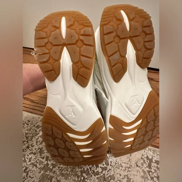 LV Run 55 Sneaker - Picture 6 of 10